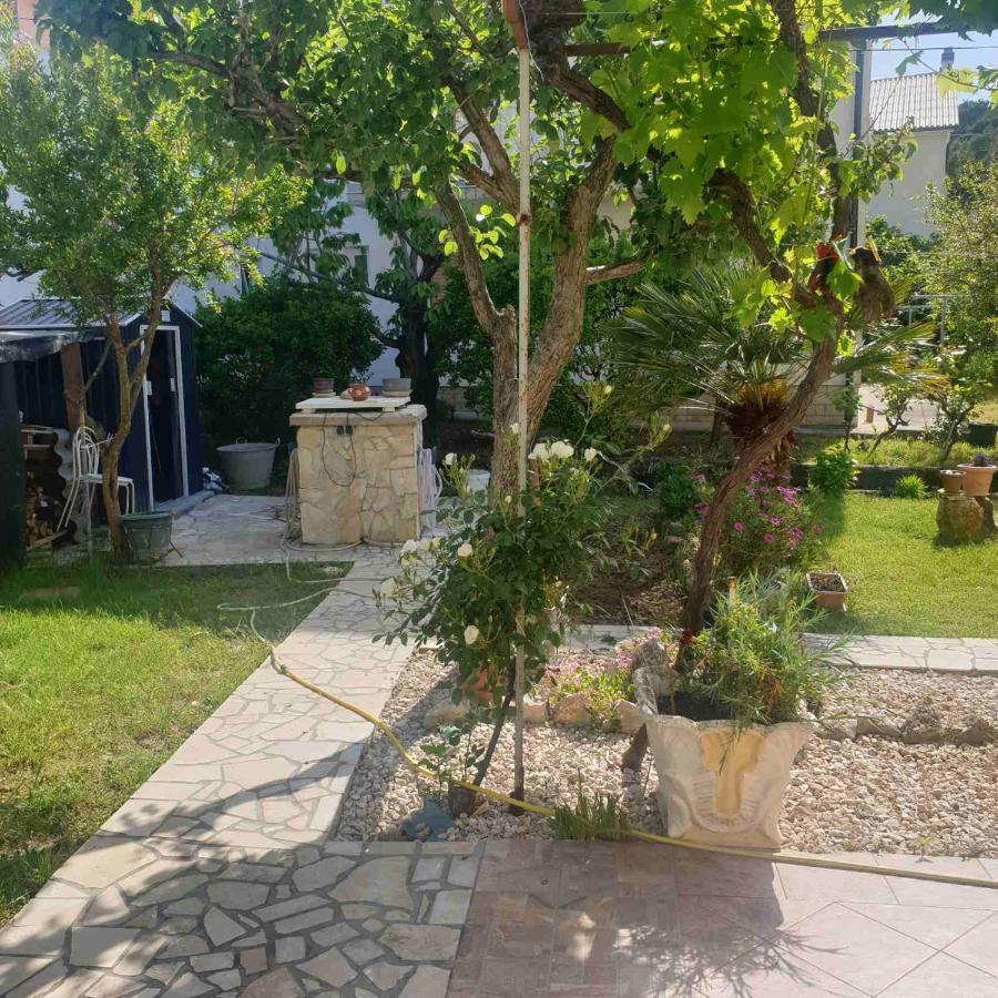 Apartments And Rooms Markovski Palit Bagian luar foto