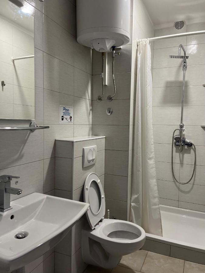 Apartments And Rooms Markovski Palit Bagian luar foto