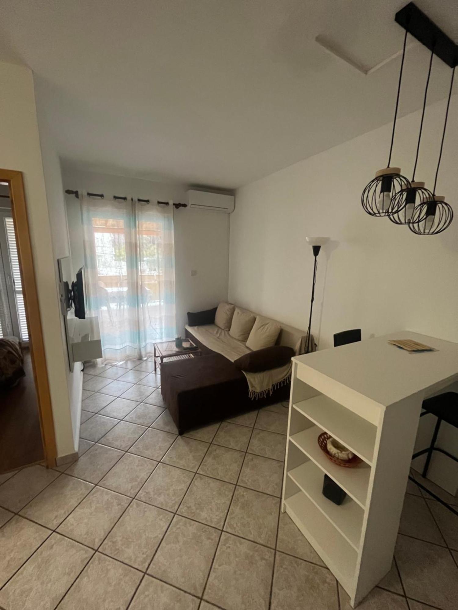 Apartments And Rooms Markovski Palit Bagian luar foto