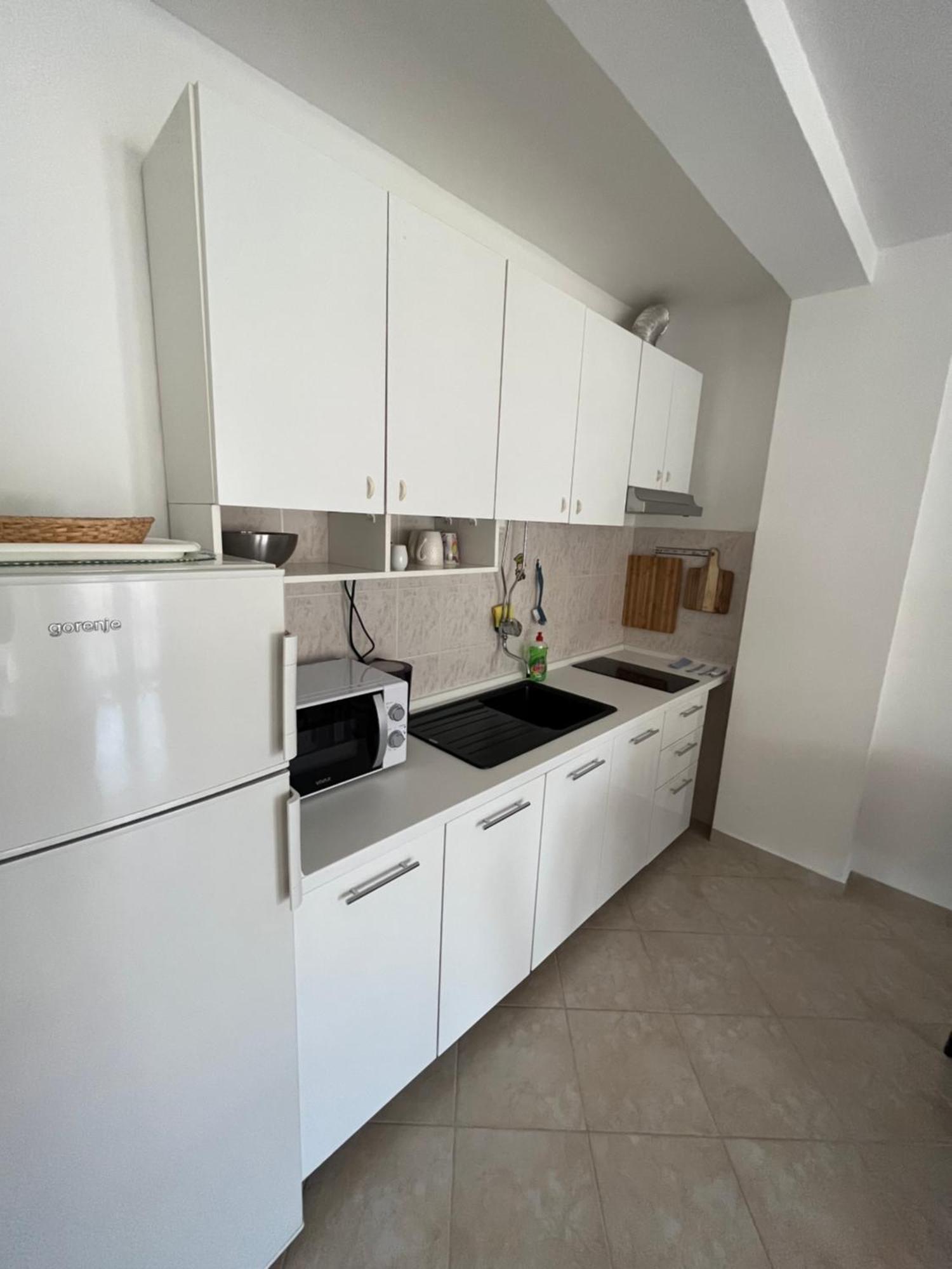 Apartments And Rooms Markovski Palit Bagian luar foto